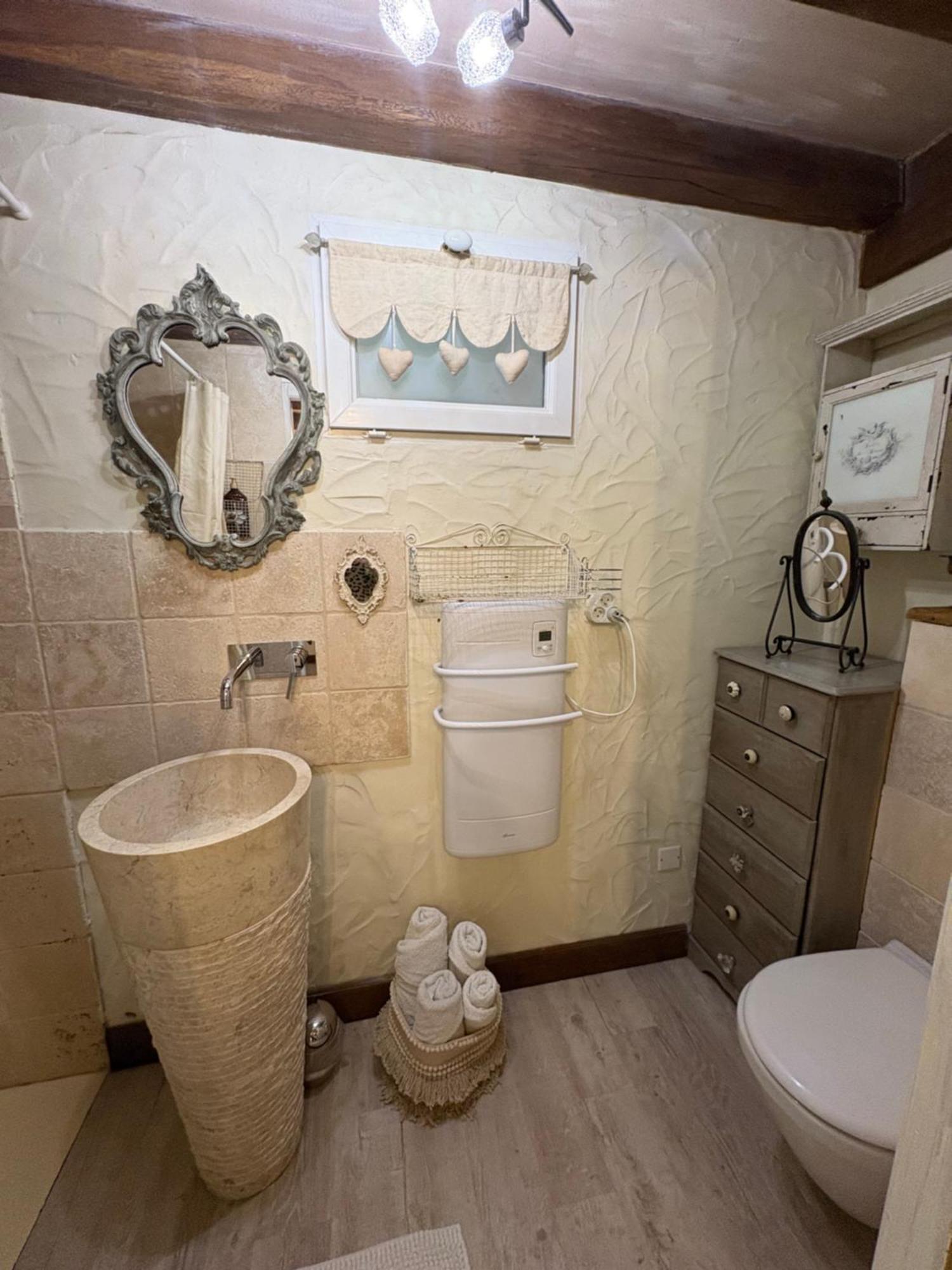 La Maisonnette De Cancan Mont-pres-Chambord Bagian luar foto